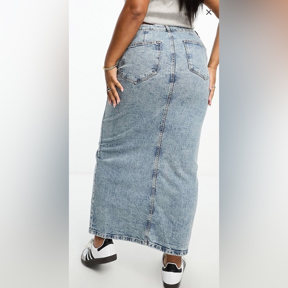 ASOS Curve denim maxi skirt w/ split hem! Size 18! BNWT!! 🤩 - Picture 2 of 2